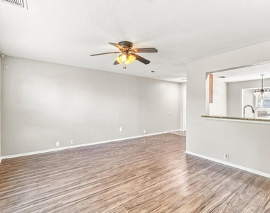 3231 Dartmouth Field Lane - Photo Thumbnail 2