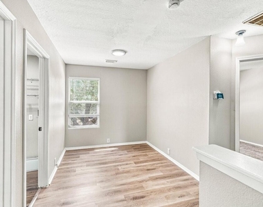 3231 Dartmouth Field Lane - Photo Thumbnail 12