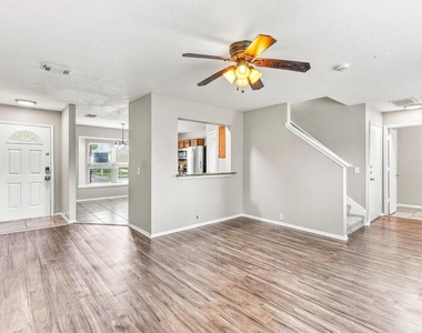 3231 Dartmouth Field Lane - Photo Thumbnail 3