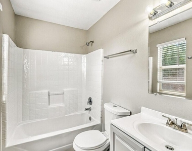 3231 Dartmouth Field Lane - Photo Thumbnail 8