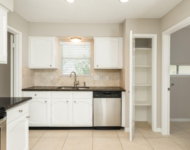 3042 Pecan Point Drive - Photo Thumbnail 14