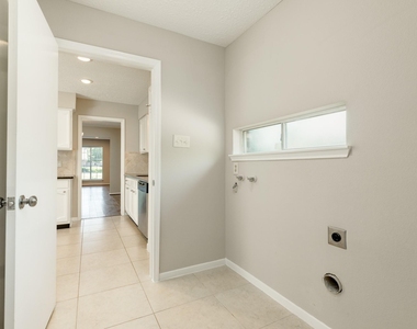 3042 Pecan Point Drive - Photo Thumbnail 27