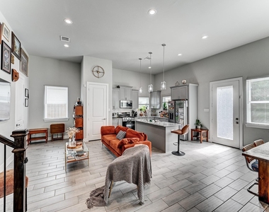 4806 Wilmington Street - Photo Thumbnail 5