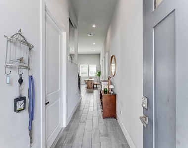 4806 Wilmington Street - Photo Thumbnail 3