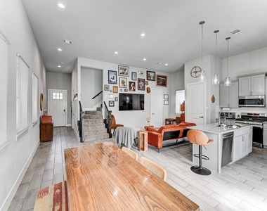 4806 Wilmington Street - Photo Thumbnail 6