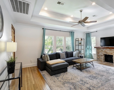 1811 Marshall Street - Photo Thumbnail 1