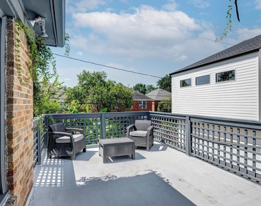 1811 Marshall Street - Photo Thumbnail 13