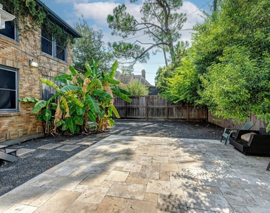 1811 Marshall Street - Photo Thumbnail 14