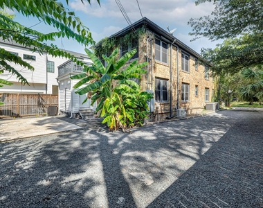 1811 Marshall Street - Photo Thumbnail 15