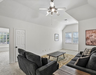 14 Guinevere Place - Photo Thumbnail 30