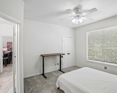 14 Guinevere Place - Photo Thumbnail 27