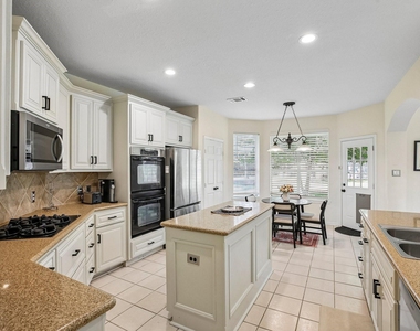14 Guinevere Place - Photo Thumbnail 9