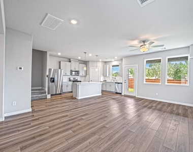 14819 Silent Gulf Avenue - Photo Thumbnail 4