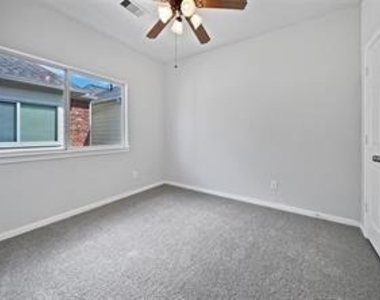 1762 Aden Mist Drive - Photo Thumbnail 16