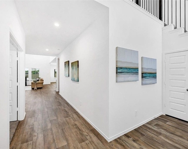 6023 Ambrose Peak Lane - Photo Thumbnail 3