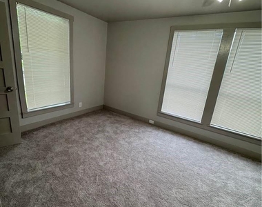 415 N Rockisland Street - Photo Thumbnail 7
