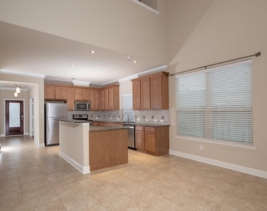 43 Butternut Grove Place - Photo Thumbnail 8