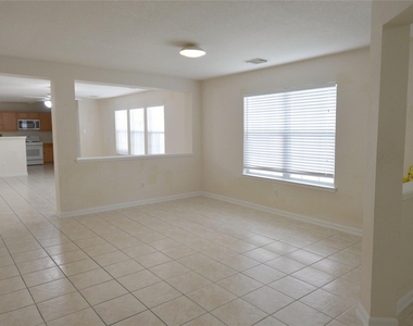 13018 Hill Canyon Lane - Photo Thumbnail 7