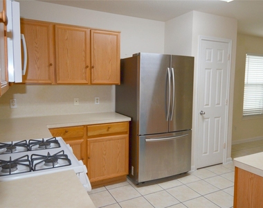 13018 Hill Canyon Lane - Photo Thumbnail 9