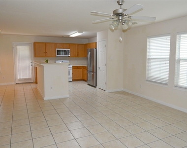 13018 Hill Canyon Lane - Photo Thumbnail 11