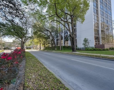 5001 Woodway Drive - Photo Thumbnail 34