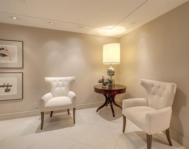 5001 Woodway Drive - Photo Thumbnail 14