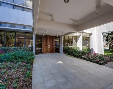 5001 Woodway Drive - Photo Thumbnail 25