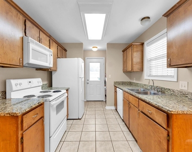 112 Vista Way - Photo Thumbnail 10