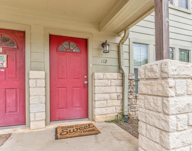 112 Vista Way - Photo Thumbnail 2