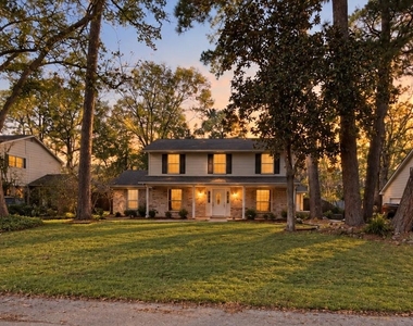 676 Ravensworth Drive - Photo Thumbnail 1