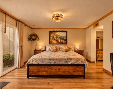 8419 Hearth Drive - Photo Thumbnail 4