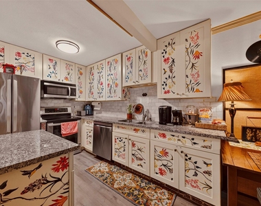 8419 Hearth Drive - Photo Thumbnail 18