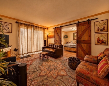 8419 Hearth Drive - Photo Thumbnail 7