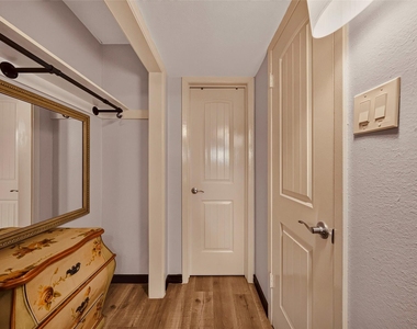 8419 Hearth Drive - Photo Thumbnail 11