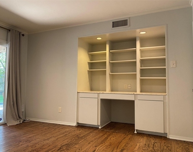 3207 Banbury Place - Photo Thumbnail 12