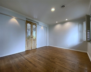 3207 Banbury Place - Photo Thumbnail 4