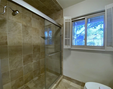 3207 Banbury Place - Photo Thumbnail 15