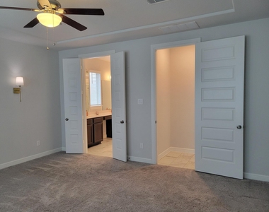 10342 Aldrin Drive - Photo Thumbnail 16