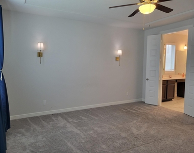 10342 Aldrin Drive - Photo Thumbnail 15