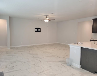 10342 Aldrin Drive - Photo Thumbnail 7