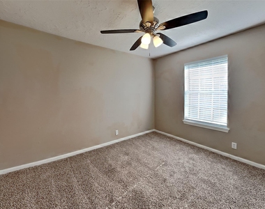11218 Angelique Drive - Photo Thumbnail 11