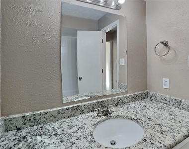 11218 Angelique Drive - Photo Thumbnail 16