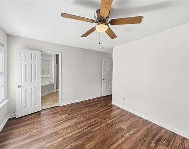 4214 Pecos River Drive - Photo Thumbnail 5