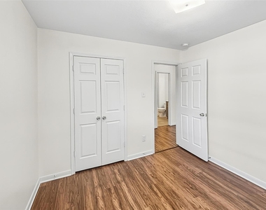4214 Pecos River Drive - Photo Thumbnail 12