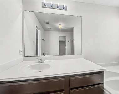 4214 Pecos River Drive - Photo Thumbnail 7
