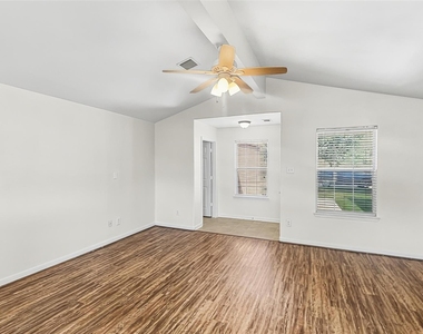 4214 Pecos River Drive - Photo Thumbnail 3