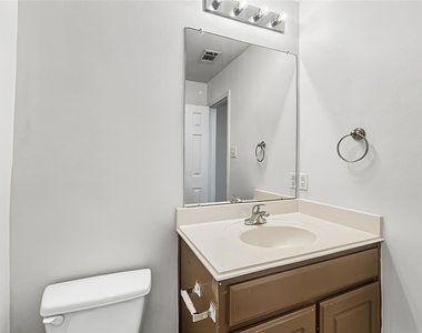 4214 Pecos River Drive - Photo Thumbnail 11