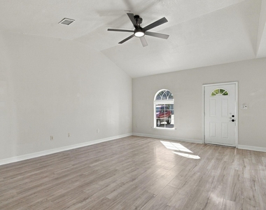 16872 Kempwood - Photo Thumbnail 11