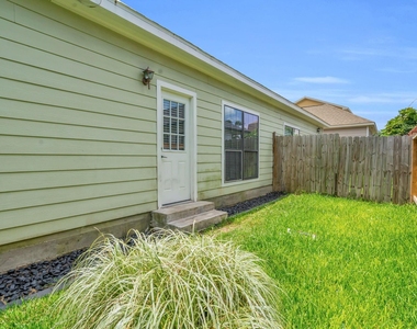 16872 Kempwood - Photo Thumbnail 22