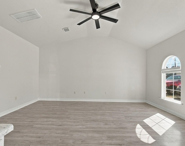16872 Kempwood - Photo Thumbnail 8